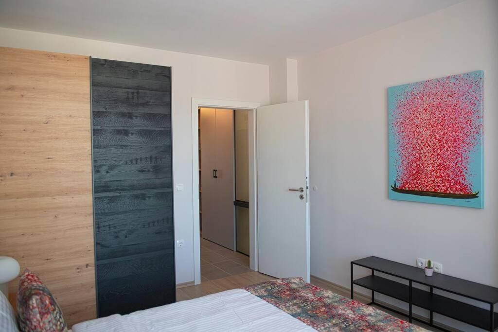 Tokiyo: A Lovely City Center 2 Bedrooms Apartment With Private Parking Σόφια Εξωτερικό φωτογραφία